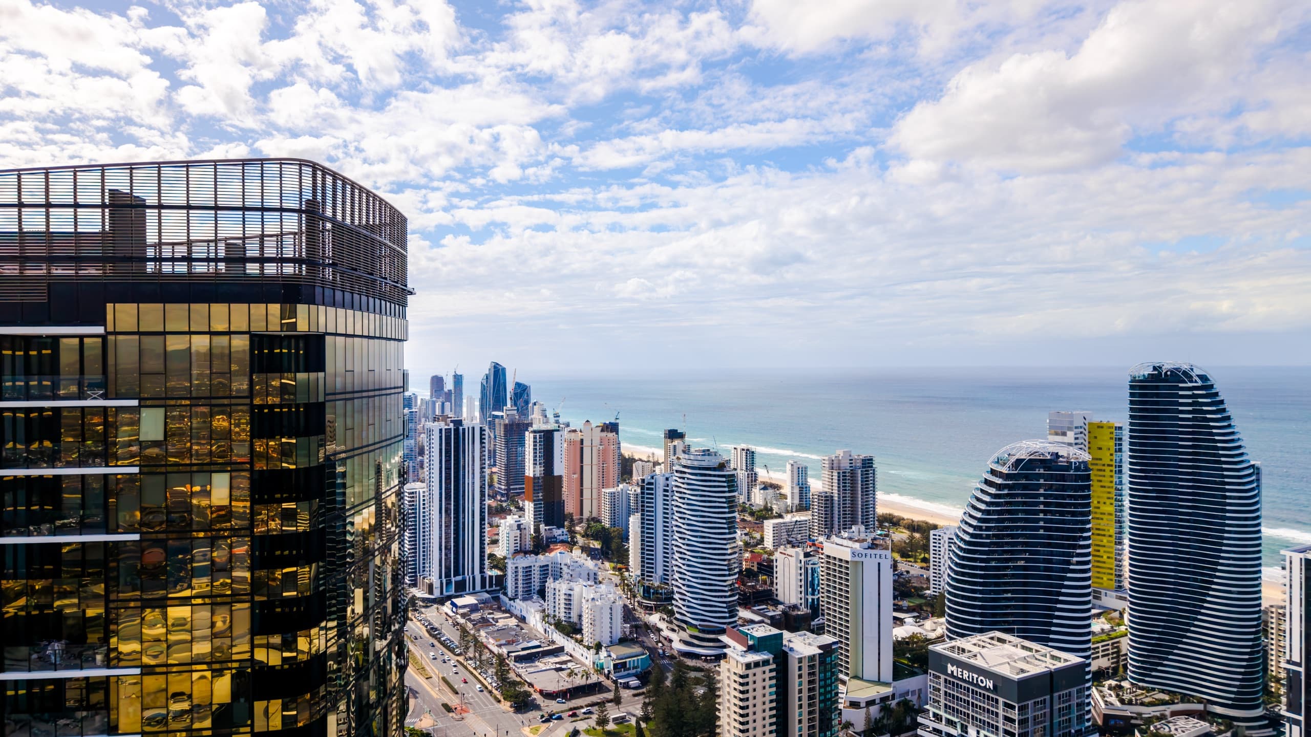 The Star Residences | Luxe 2BR, Pool, Gym & Sauna, Broadbeach — photo 3