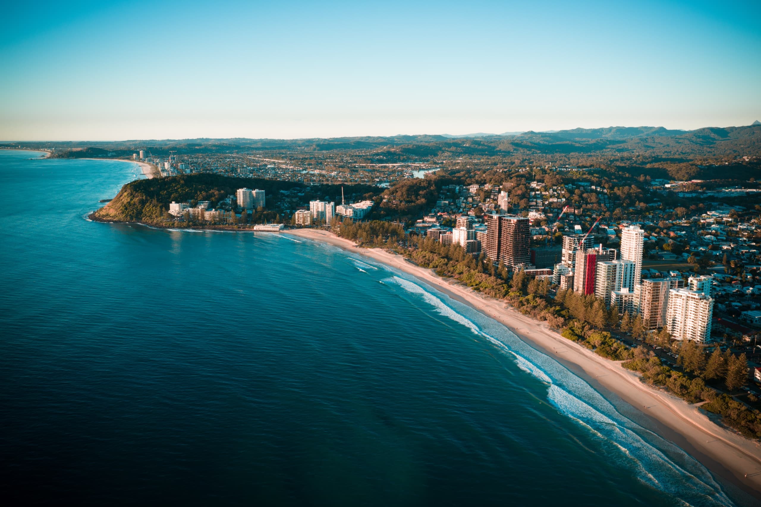 Sky-High Penthouse | Absolute Ocean Views, Burleigh Heads — photo 5