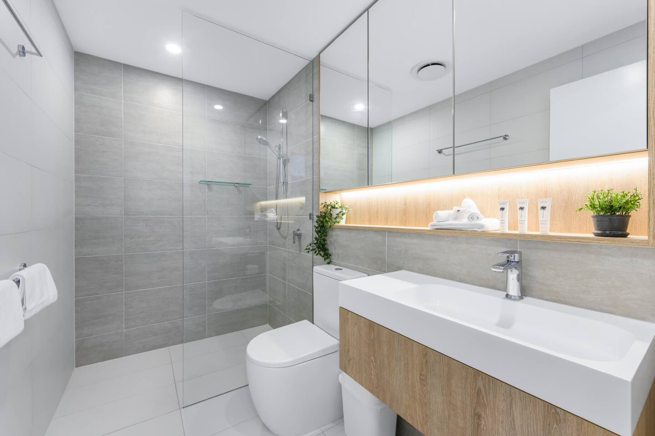 Coastal Chic 2 Bed Apt in Broadbeach, Broadbeach — photo 4