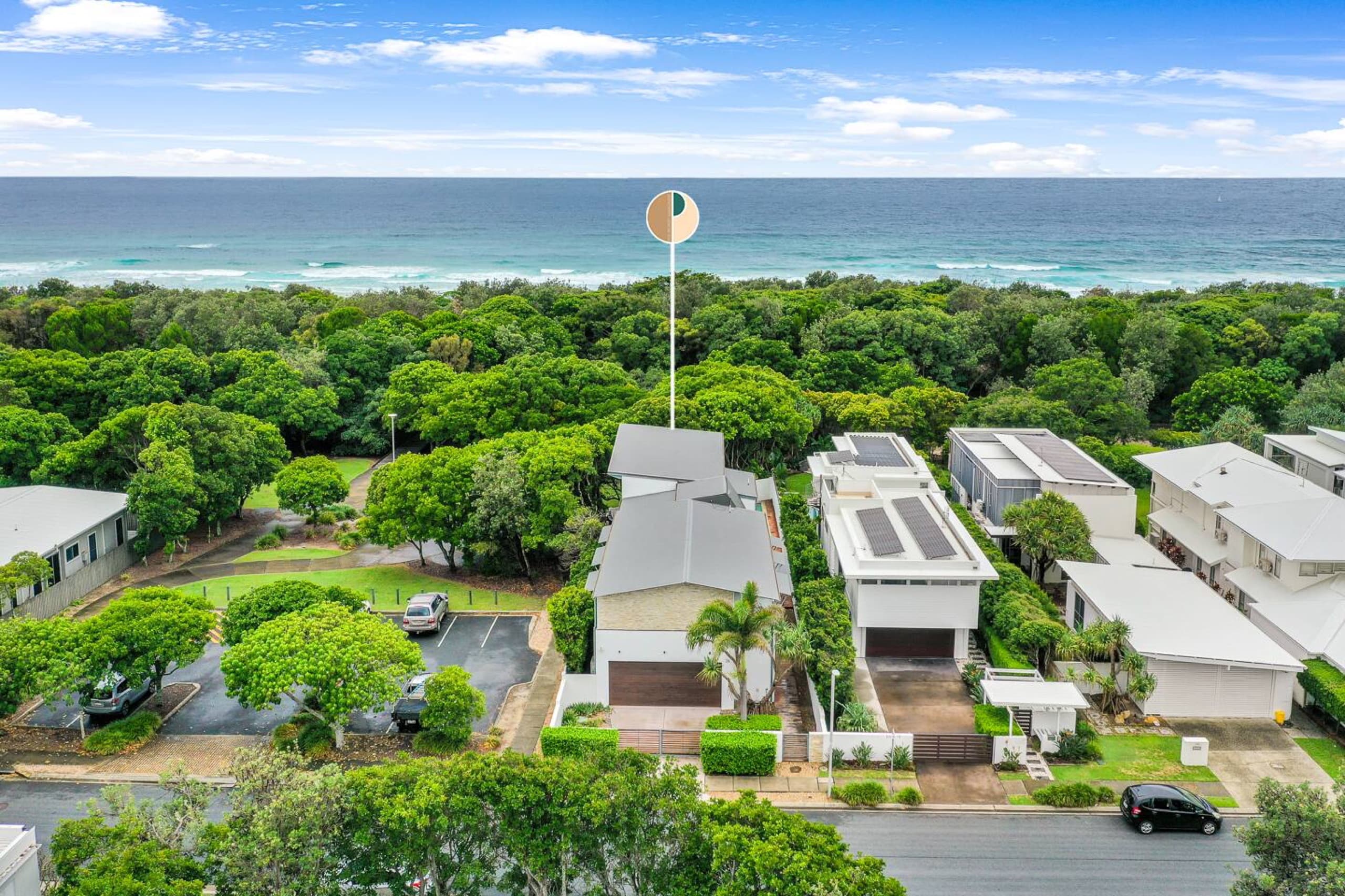 Villa Serenity: 6BR Casuarina Beach Home w/ Pool in Tweed & Kingscliff