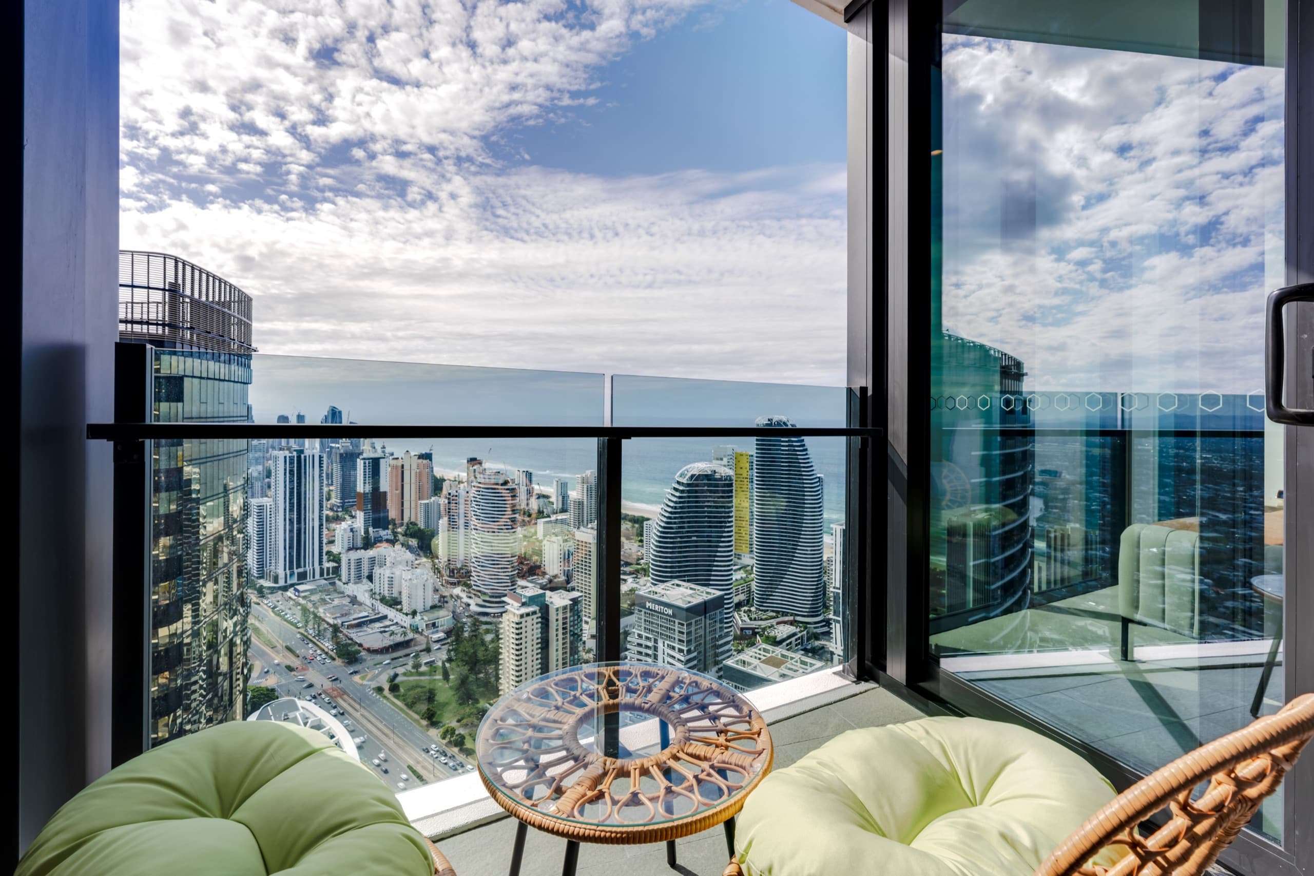 The Star Residences | Luxe 2BR, Pool, Gym & Sauna, Broadbeach — photo 2