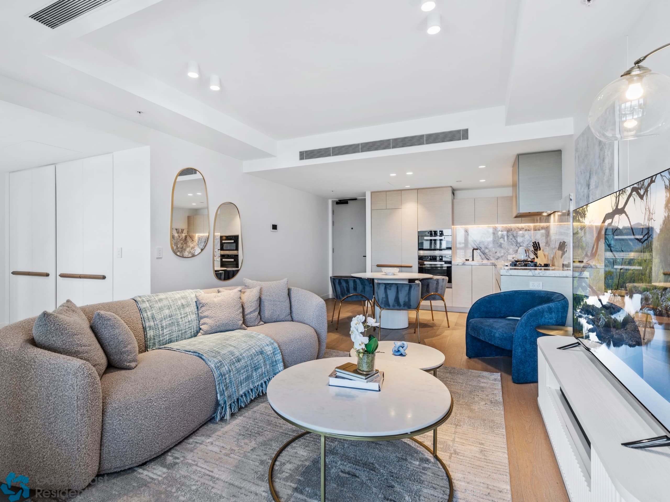 2BR Jewel | Hinterland View | Pool, WiFi, Parking, Surfers Paradise — photo 5