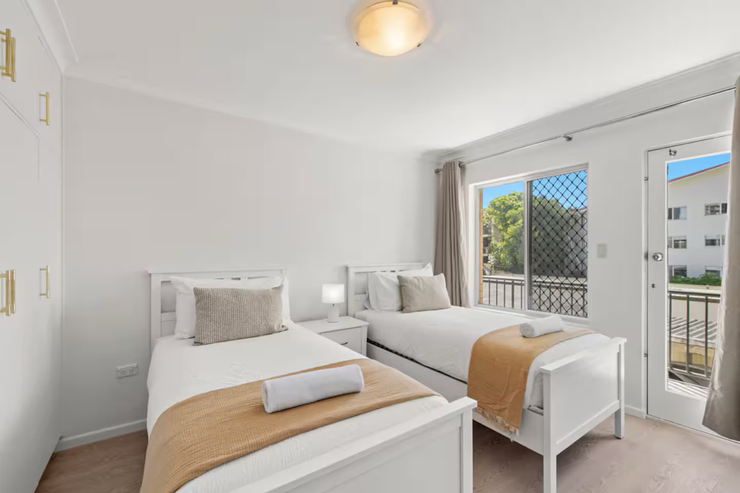 Sun & Sea Escape – Burleigh Beachfront Stay, Burleigh Heads — photo 4