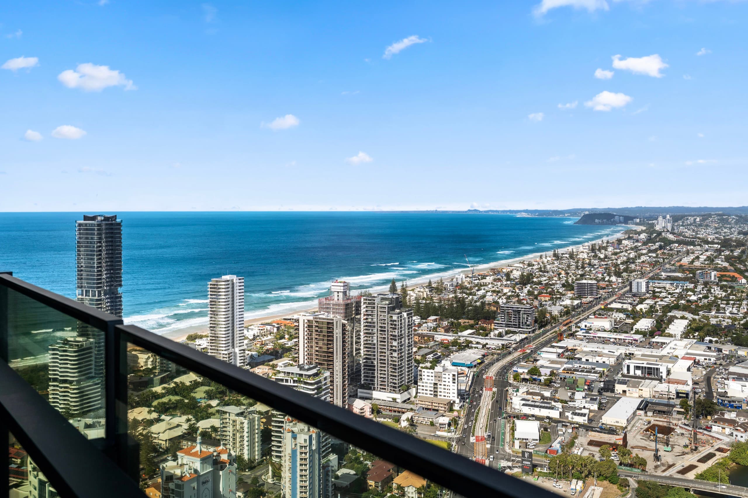 Luxury Sky-High Apartment | The Star Residences, Broadbeach — photo 3
