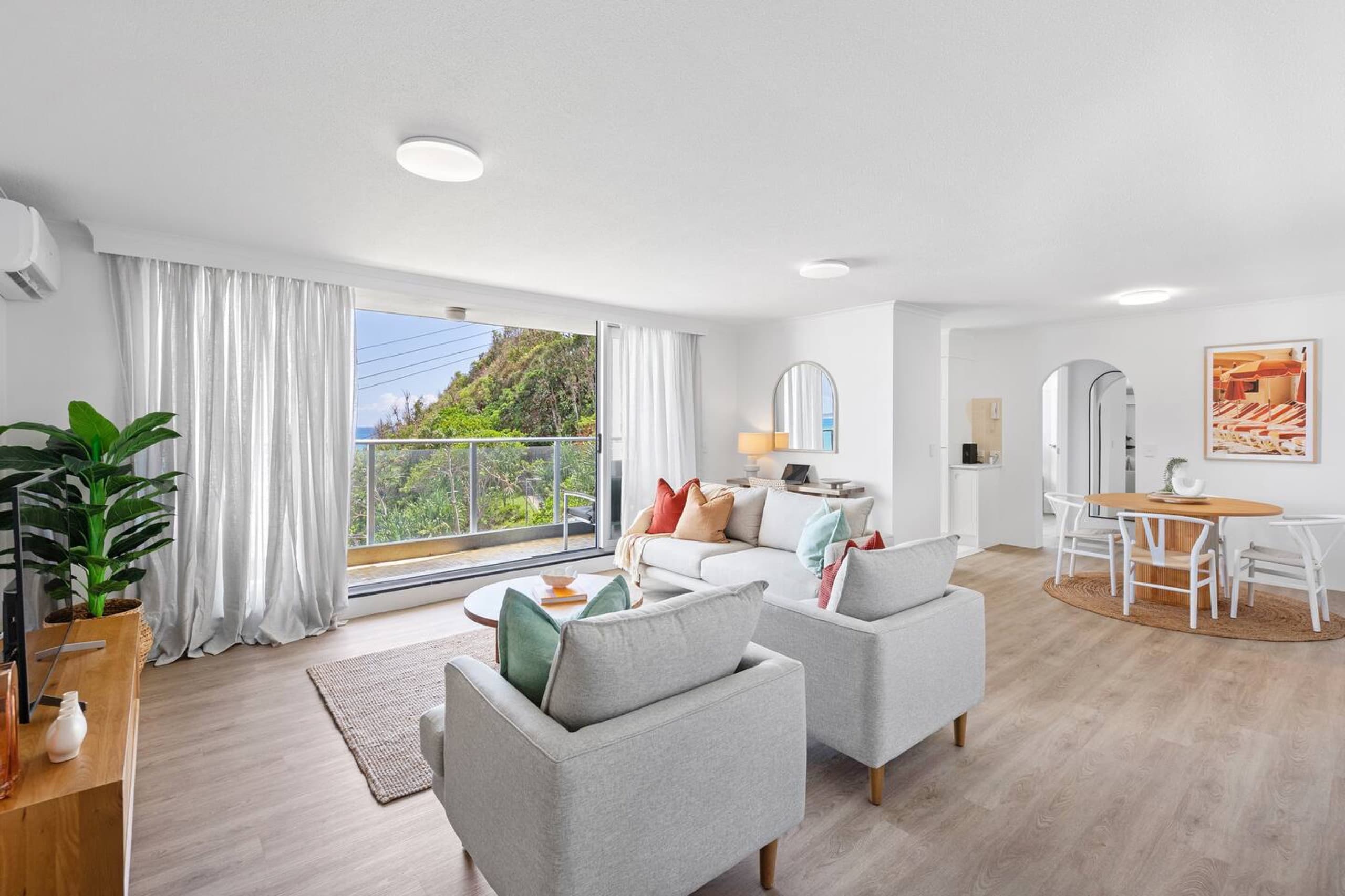 Amazing beach view and perfect location Kirra, Coolangatta — photo 4