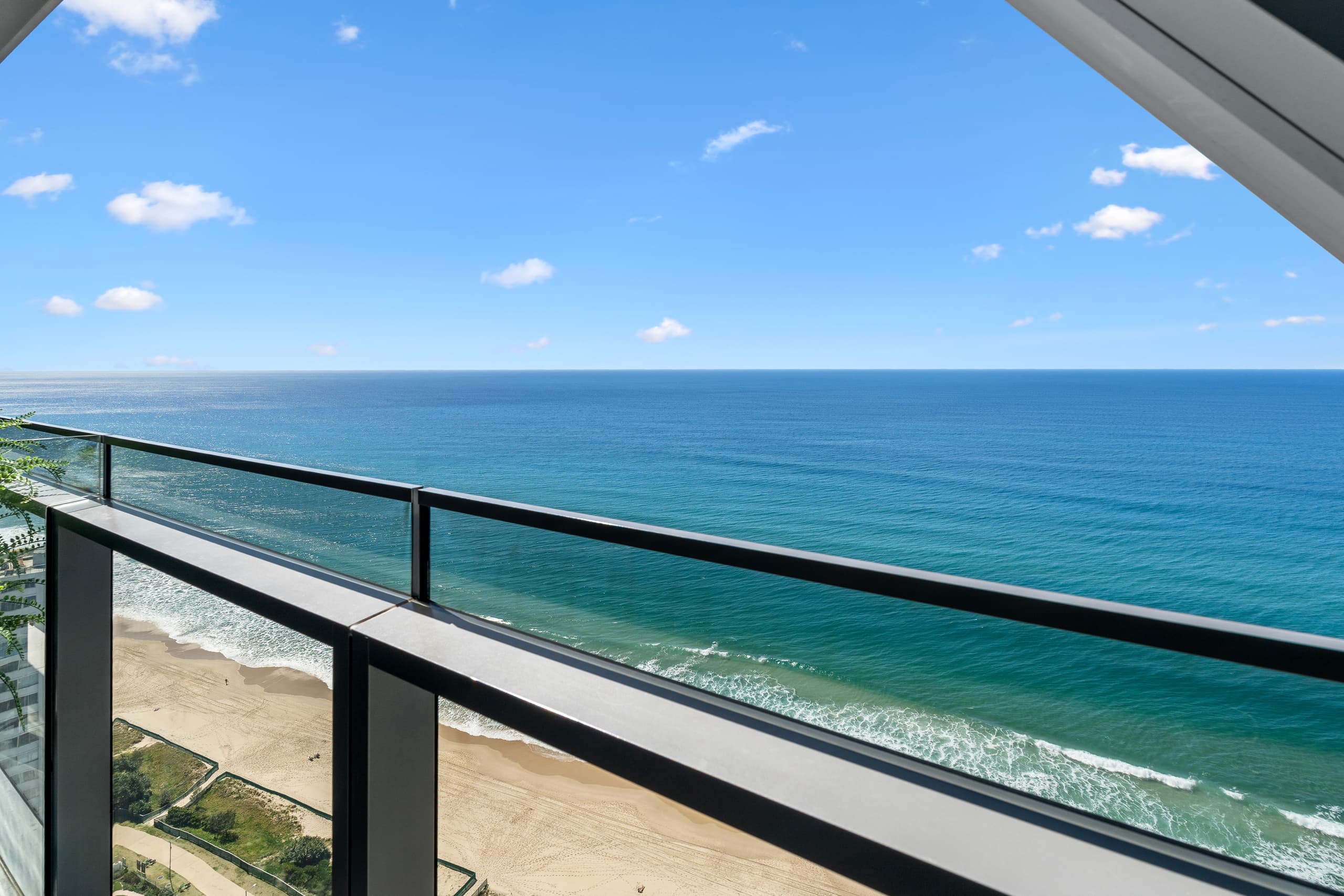 ocean view of surfers paradise
