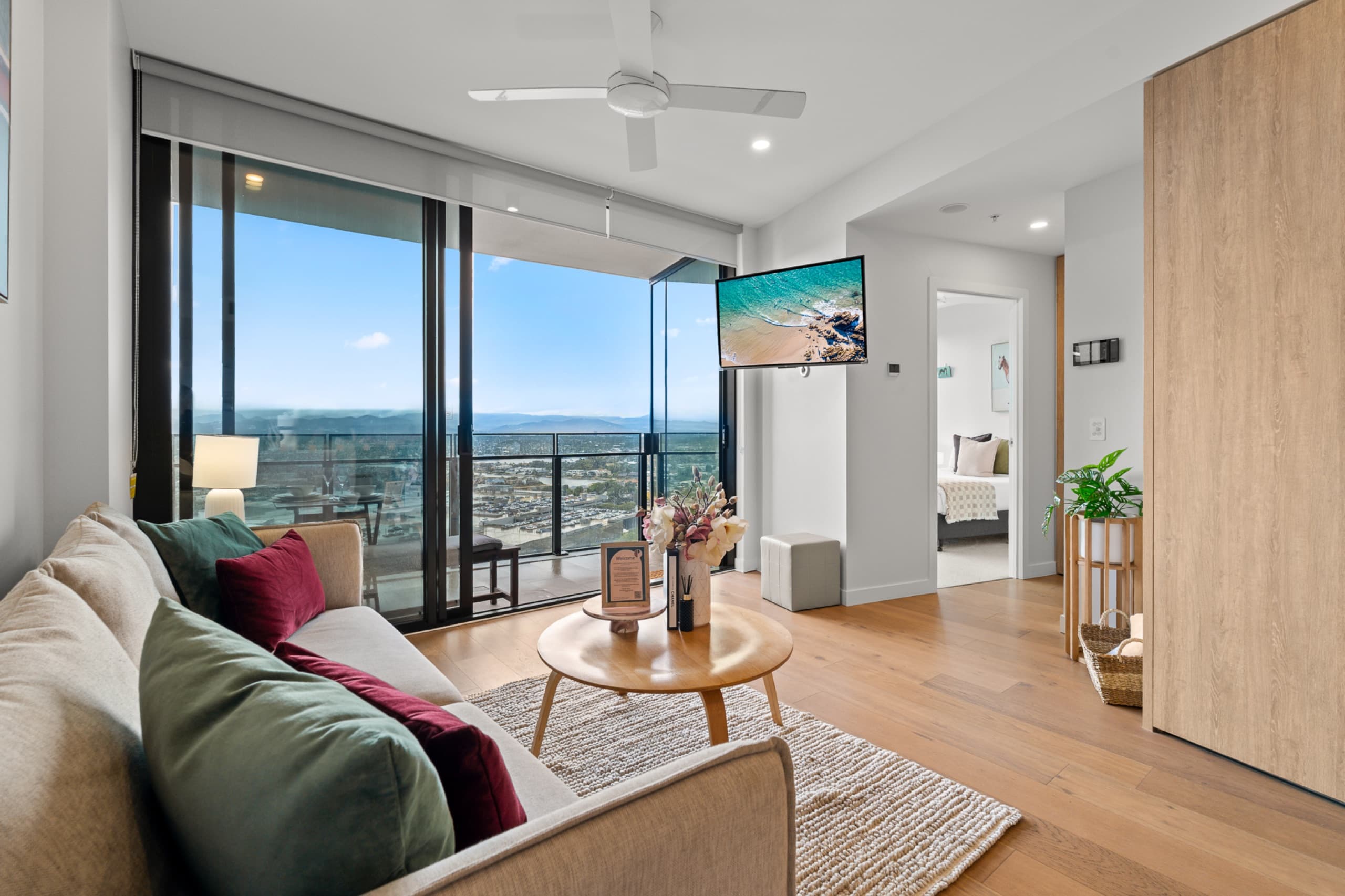 Star Casino Retreat | Level 23 Views + Comfort in Broadbeach