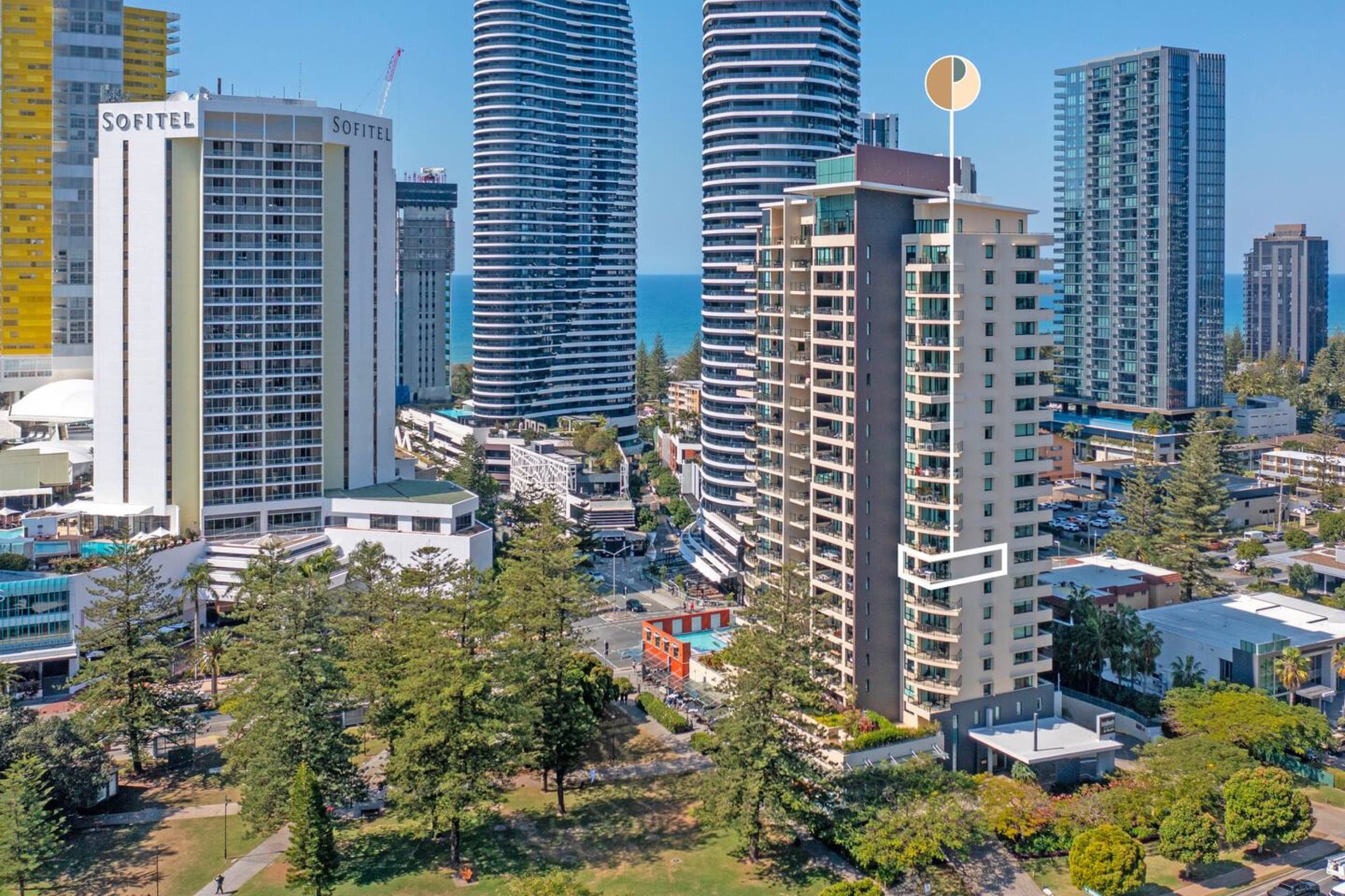 Park Views & Luxe Amenities in Broadbeach in Broadbeach