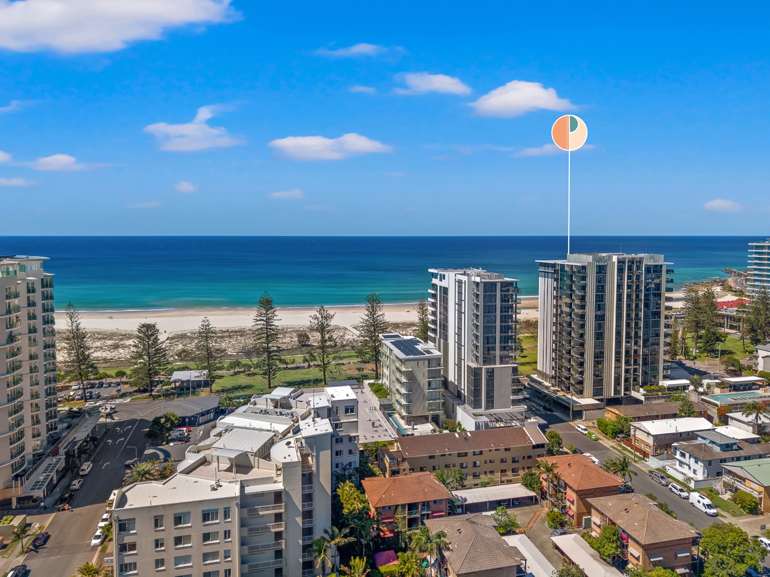 Kirra Coastline Luxury | Oceanfront Level 12 | Pool in Coolangatta
