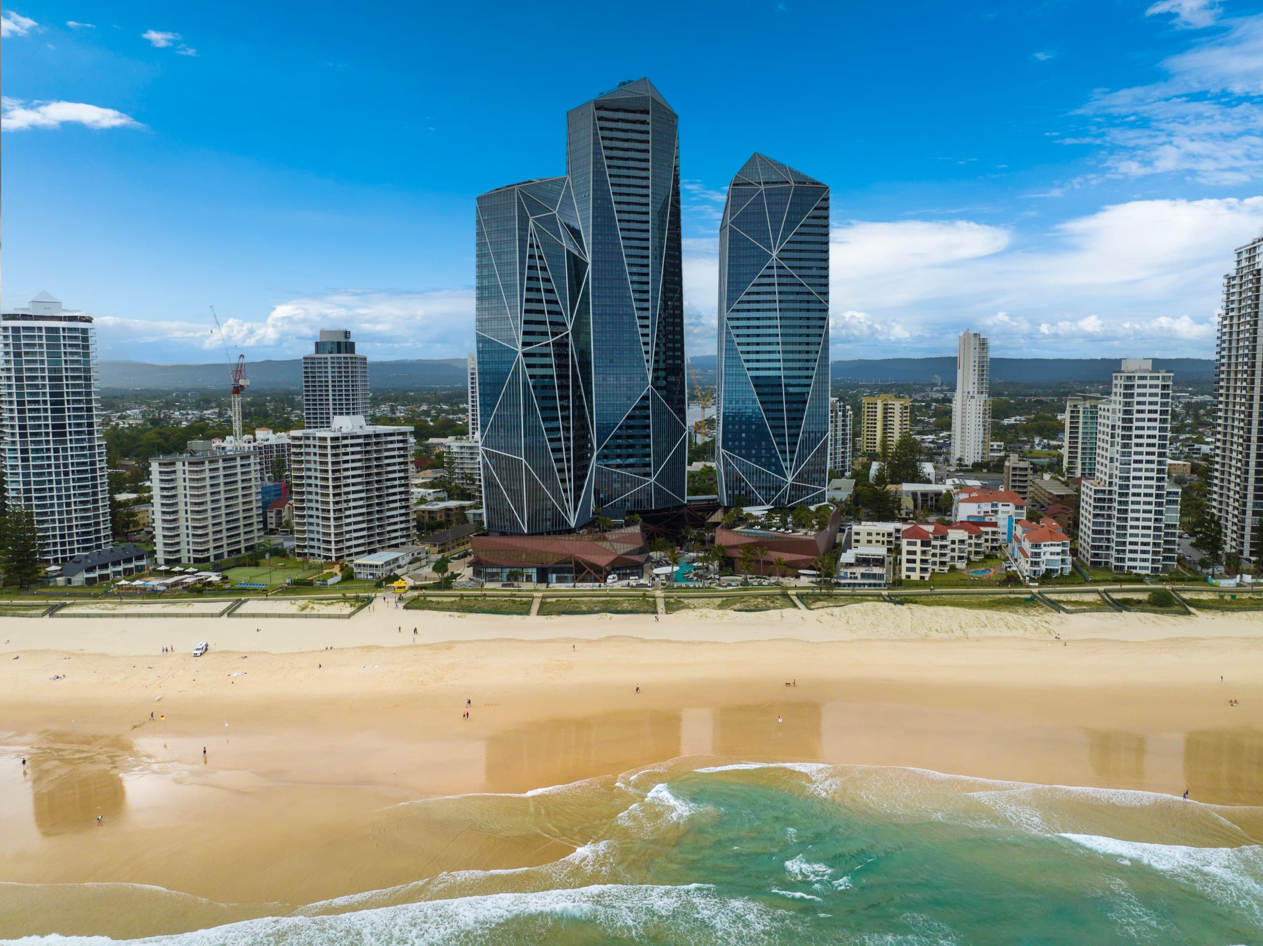 Oceanfront Luxury Suite at Jewel Residences Pools in Surfers Paradise