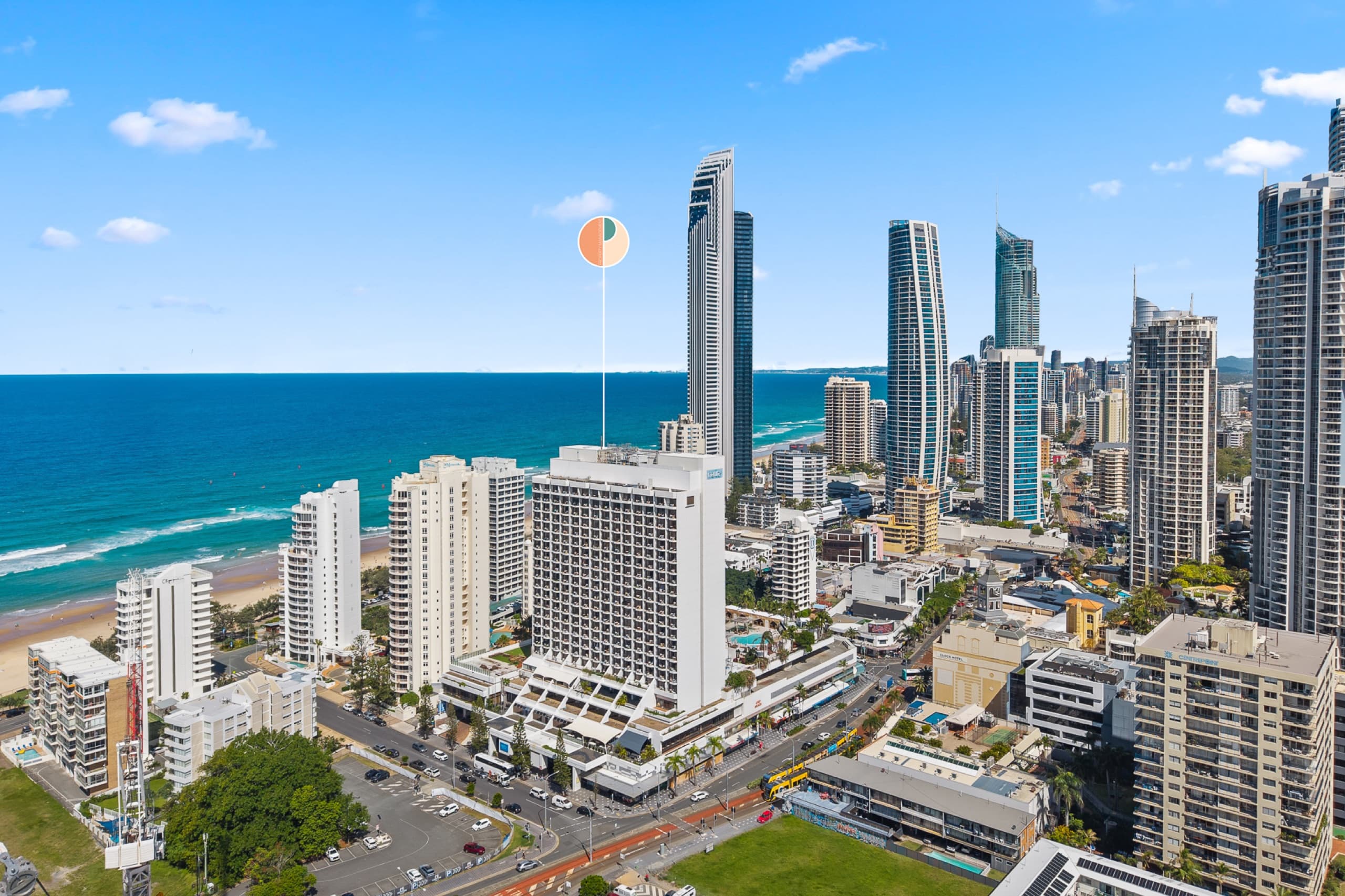 Ocean View Studio - Steps to Beach - Sleeps 4 in Surfers Paradise
